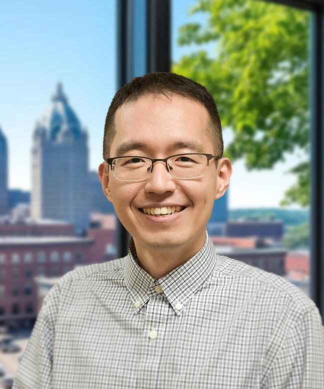 YoungHo Kim's headshot