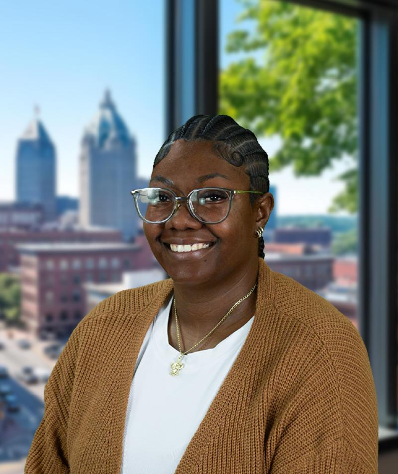 Misty Davis headshot