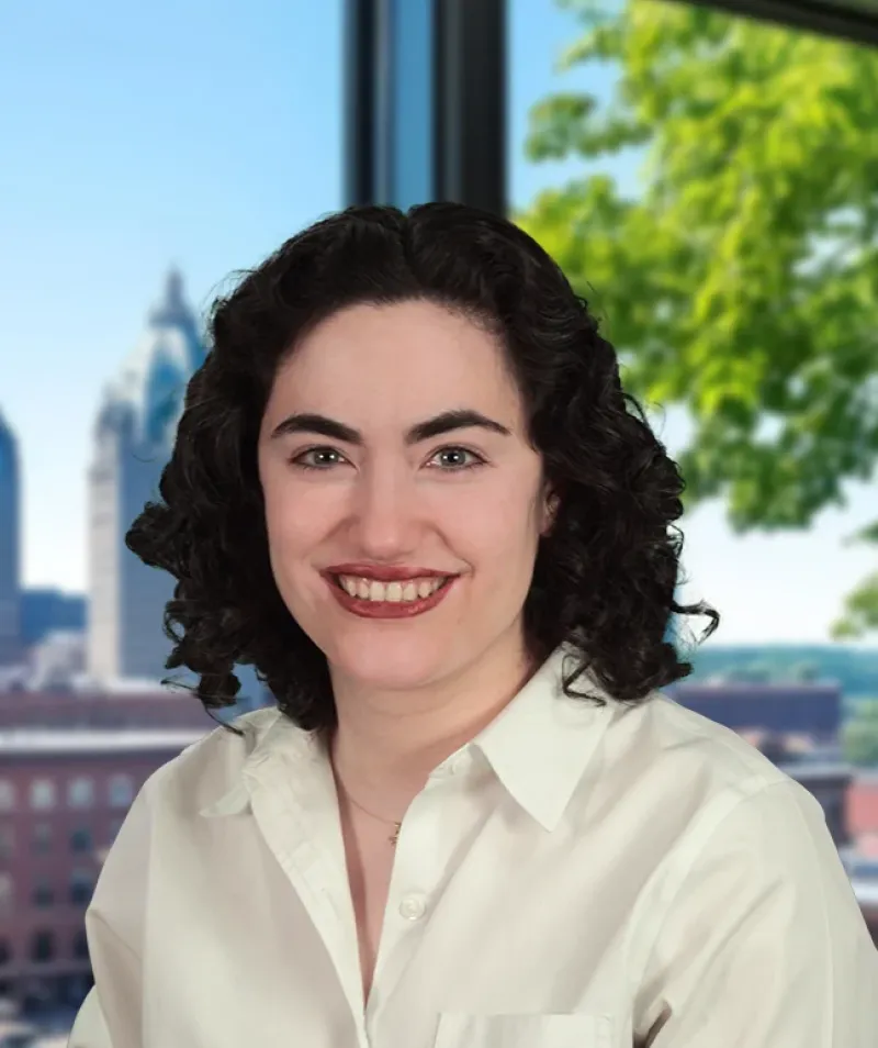 Lily Eisenberg headshot