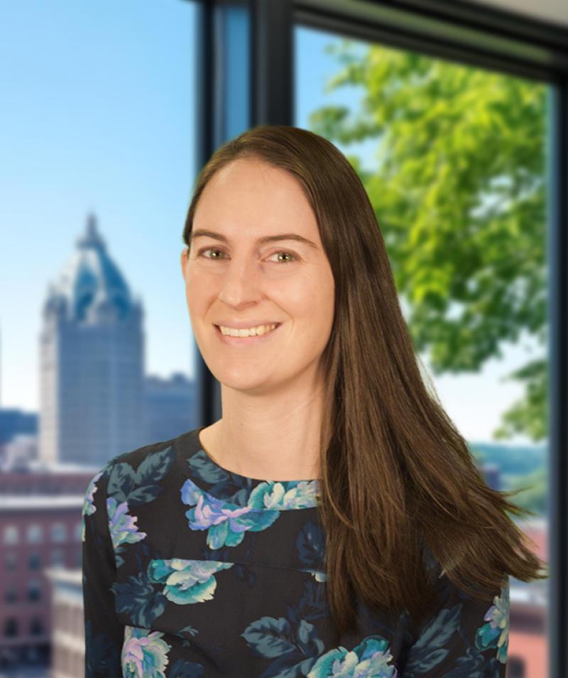 Elizabeth Harlan headshot