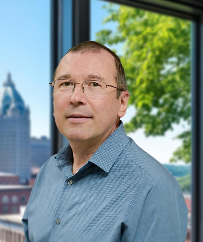 Sergey Istomin's headshot