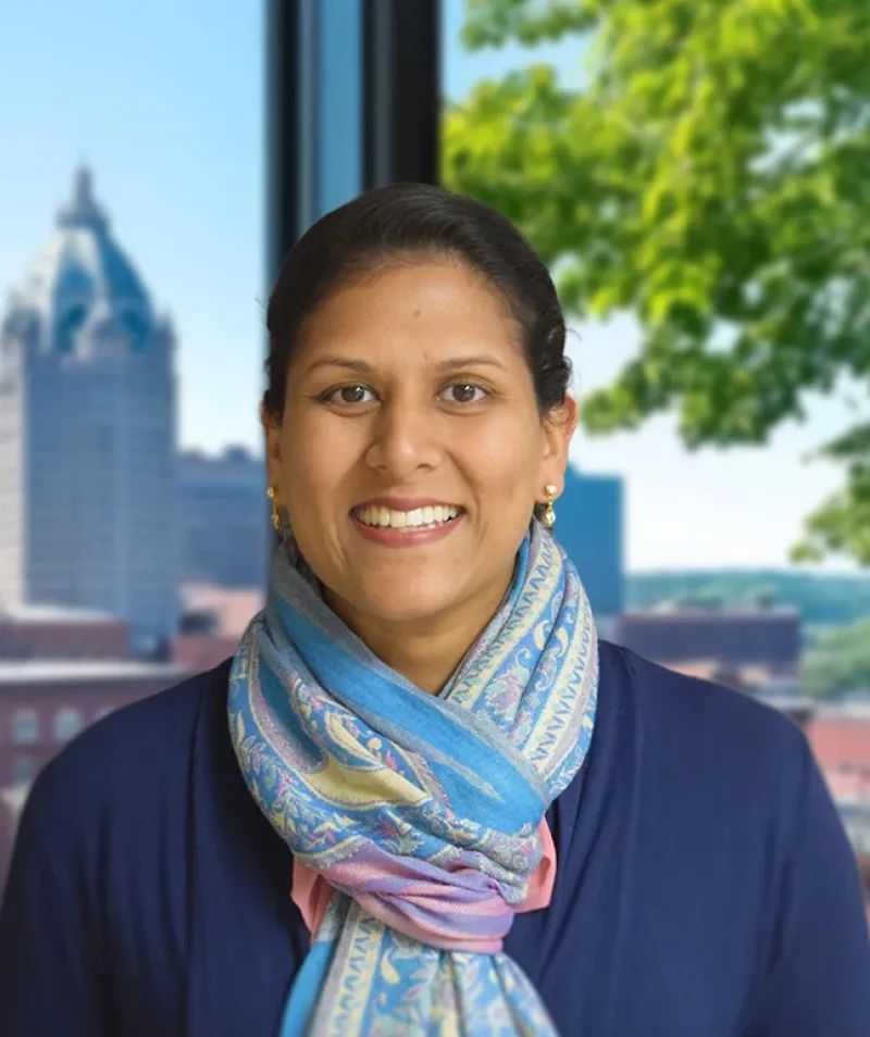 Santhia Mathew's headshot