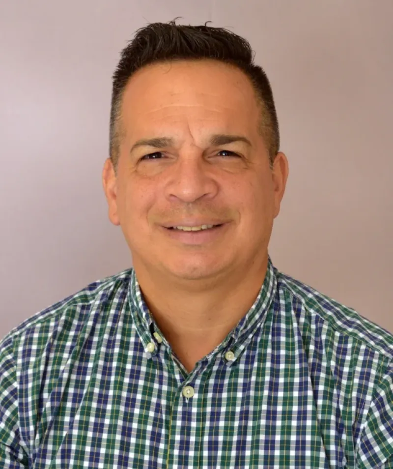 Alfredo Santiago's headshot