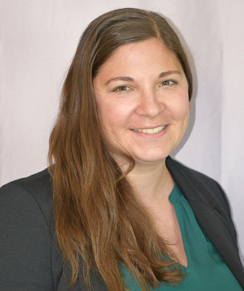 Shannon Santoni's headshot